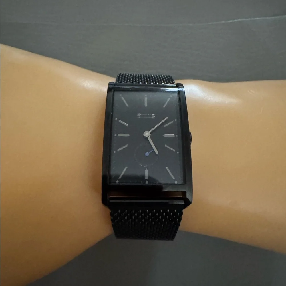 New URI Minkoff men’s watch